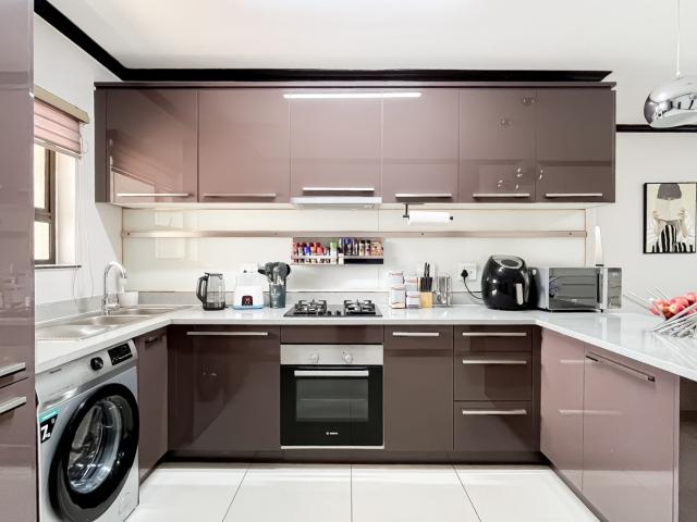 2 Bedroom Apartment / Flat For Sale in Kengies