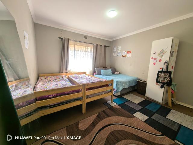 2 Bedroom Apartment / Flat For Sale in Kenilworth