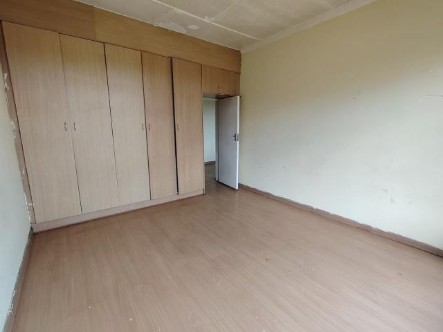 2 Bedroom Apartment / Flat For Sale in Kenilworth