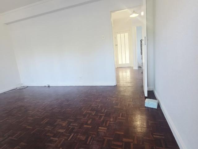 2 Bedroom Apartment / Flat For Sale in Kenilworth