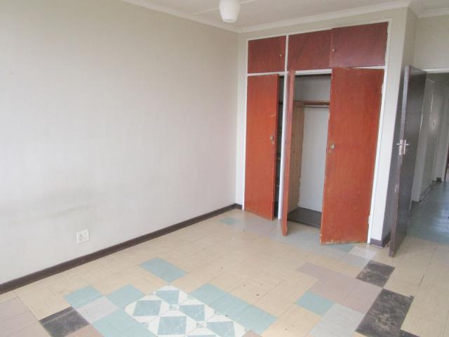 2 Bedroom Apartment / Flat For Sale in Kensington B