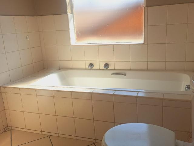 2 Bedroom Apartment / Flat For Sale in Honeypark