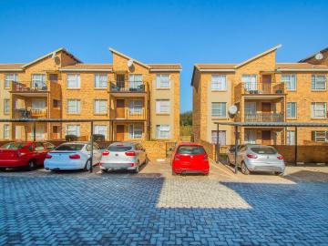 2 Bedroom Apartment / Flat For Sale in Honeypark