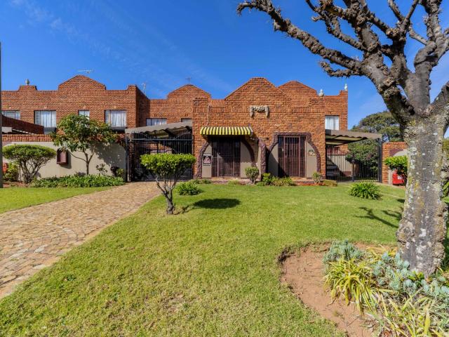 2 Bedroom Apartment / Flat For Sale in Horison Park