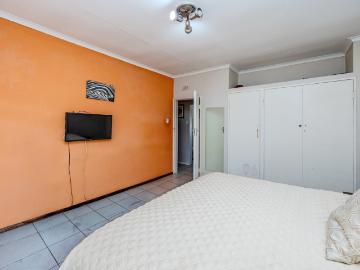 2 Bedroom Apartment / Flat For Sale in Horizon View