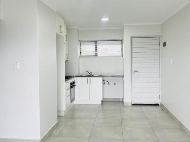 2 Bedroom Apartment / Flat For Sale in Hayfields