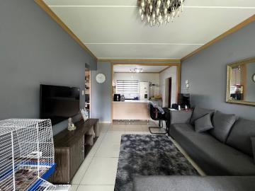 2 Bedroom Apartment / Flat For Sale in Halfway Gardens