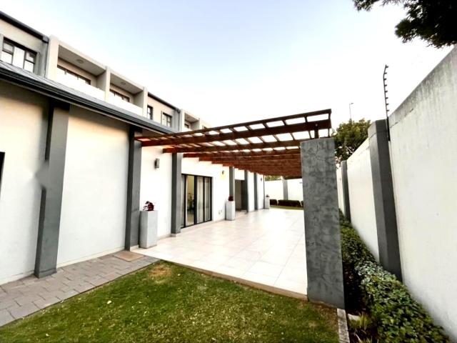 2 Bedroom Apartment / Flat For Sale in Halfway Gardens