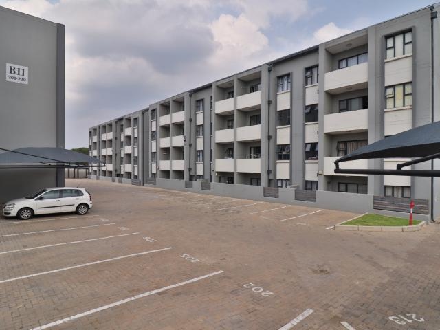 2 Bedroom Apartment / Flat For Sale in Halfway Gardens