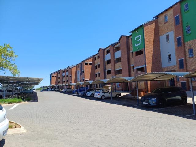 2 Bedroom Apartment / Flat For Sale in Heuweloord