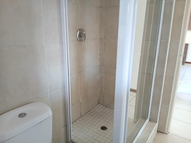 2 Bedroom Apartment / Flat For Sale in Helderwyk