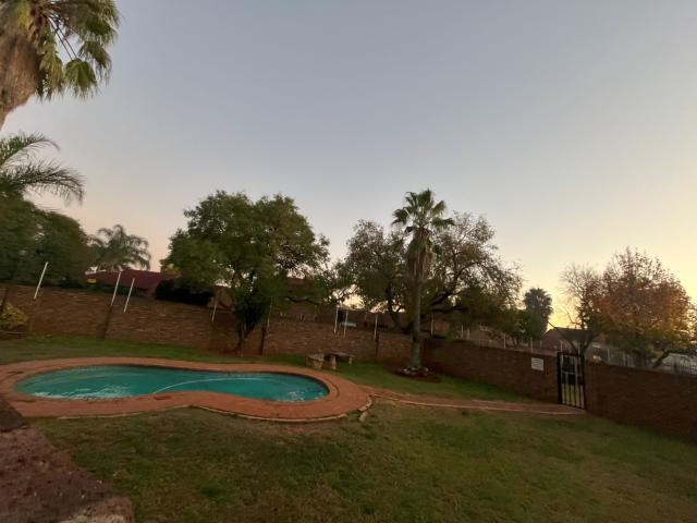 2 Bedroom Apartment / Flat For Sale in Highveld