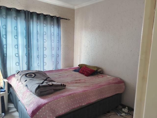 2 Bedroom Apartment / Flat For Sale in Hughes