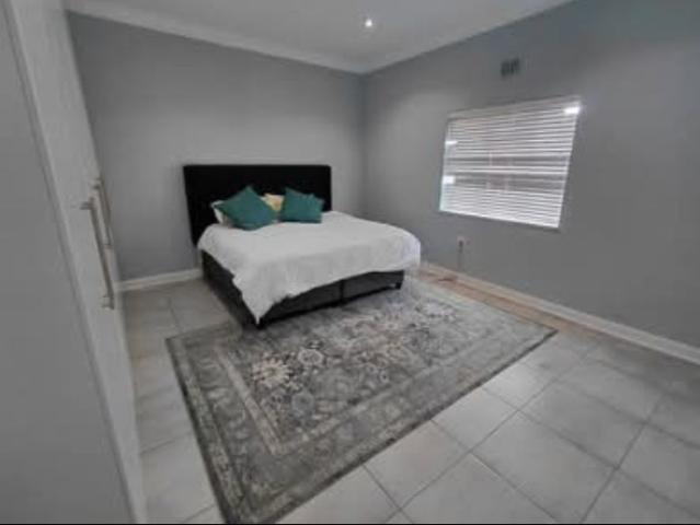 2 Bedroom Apartment / Flat For Sale in Humewood