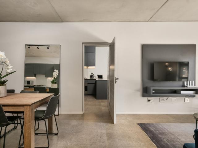 2 Bedroom Apartment / Flat For Sale in Hyde Park