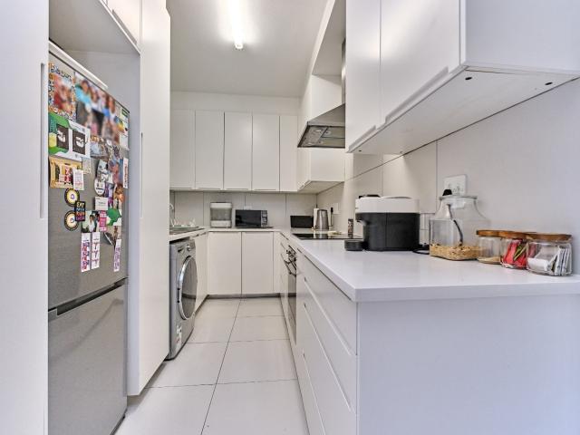 2 Bedroom Apartment / Flat For Sale in Illovo