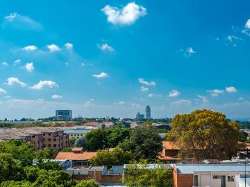 2 Bedroom Apartment / Flat For Sale in Illovo