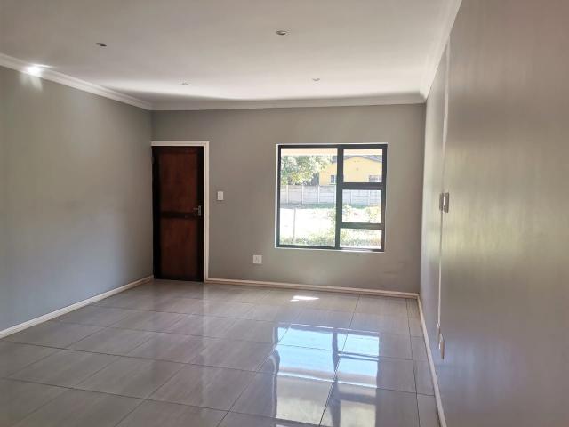 2 Bedroom Apartment / Flat For Sale in Isipingo Rail