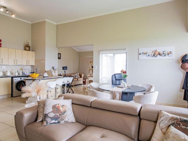 2 Bedroom Apartment / Flat For Sale in Jackal Creek Golf Estate