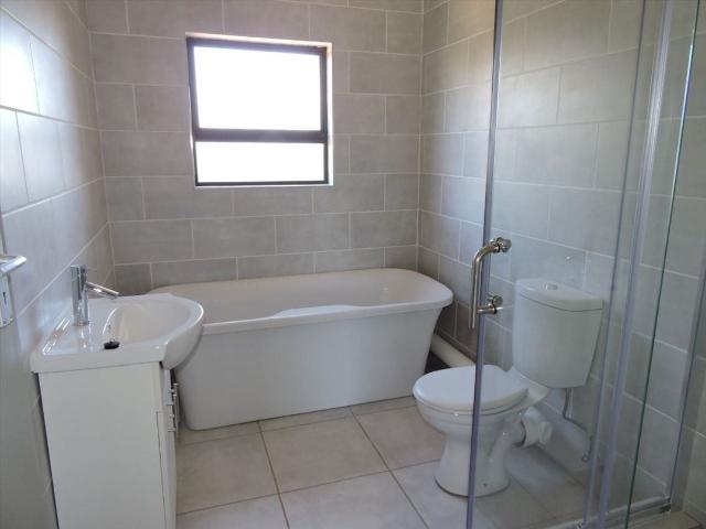 2 Bedroom Apartment / Flat For Sale in Jansenpark