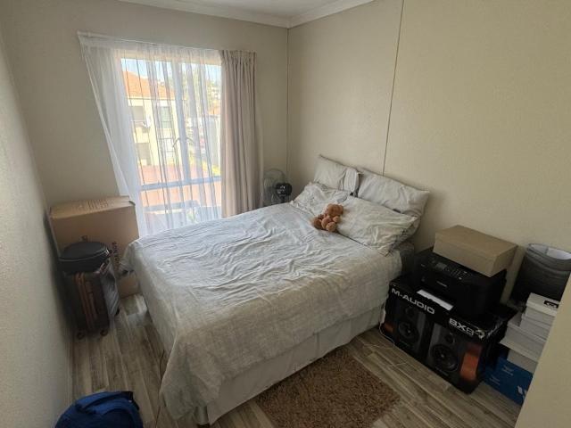 2 Bedroom Apartment / Flat For Sale in Oakdene