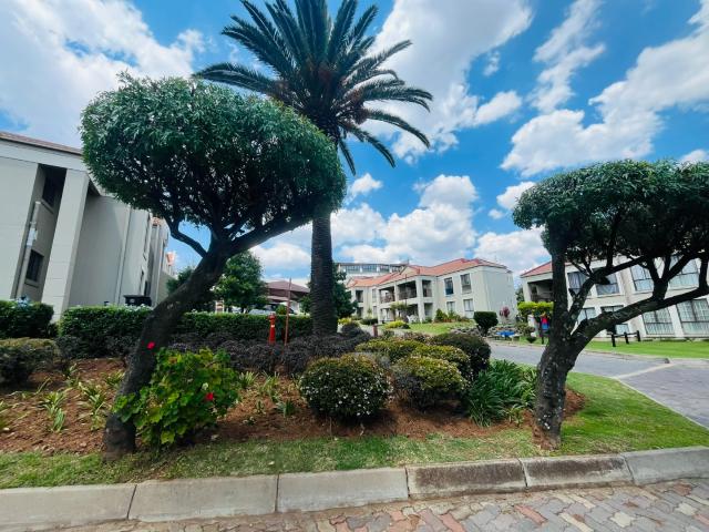 2 Bedroom Apartment / Flat For Sale in Oakdene