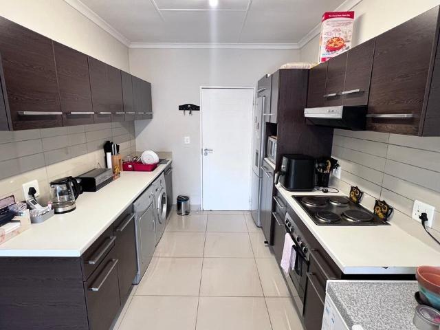 2 Bedroom Apartment / Flat For Sale in Oakdene
