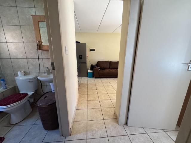 2 Bedroom Apartment / Flat For Sale in Olympus AH