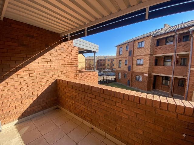 2 Bedroom Apartment / Flat For Sale in Olympus AH