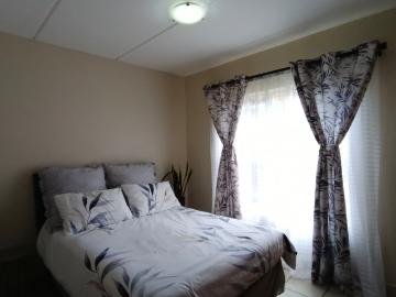 2 Bedroom Apartment / Flat For Sale in Olympus AH
