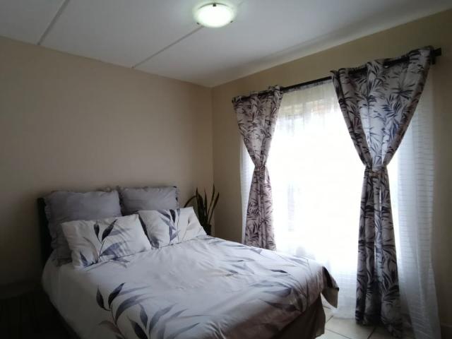 2 Bedroom Apartment / Flat For Sale in Olympus AH