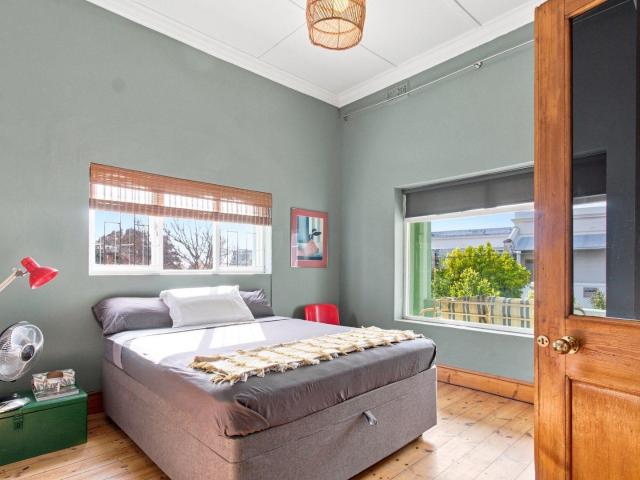 2 Bedroom Apartment / Flat For Sale in Oranjezicht