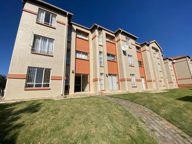 2 Bedroom Apartment / Flat For Sale in Ormonde View