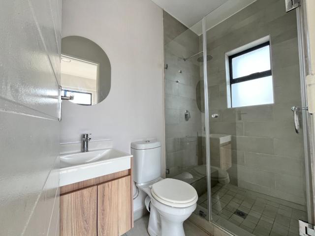 2 Bedroom Apartment / Flat For Sale in Lombardy Estate