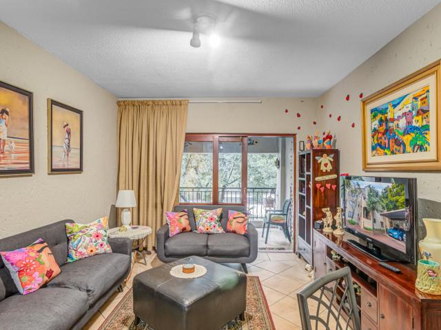 2 Bedroom Apartment / Flat For Sale in Lonehill