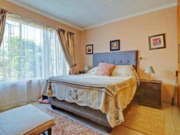 2 Bedroom Apartment / Flat For Sale in La Montagne