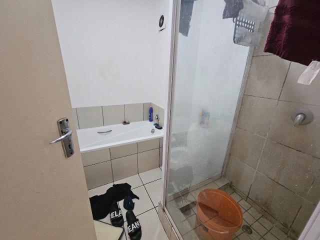 2 Bedroom Apartment / Flat For Sale in Lilianton