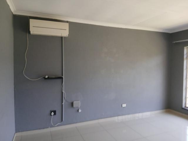 2 Bedroom Apartment / Flat For Sale in Lilianton