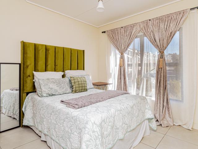 2 Bedroom Apartment / Flat For Sale in Linbro Park
