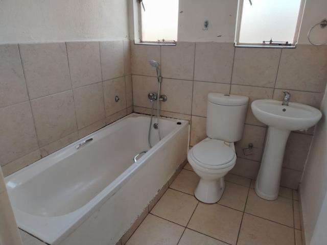2 Bedroom Apartment / Flat For Sale in Lindhaven