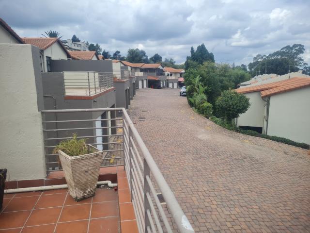 2 Bedroom Apartment / Flat For Sale in Linksfield Ridge