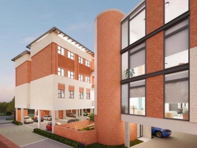 2 Bedroom Apartment / Flat For Sale in Lynnwood