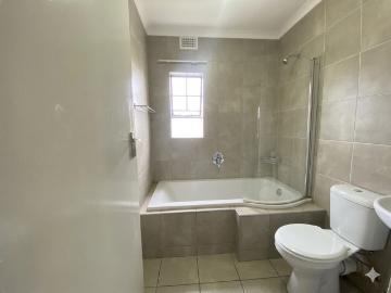 2 Bedroom Apartment / Flat For Sale in Montana Tuine