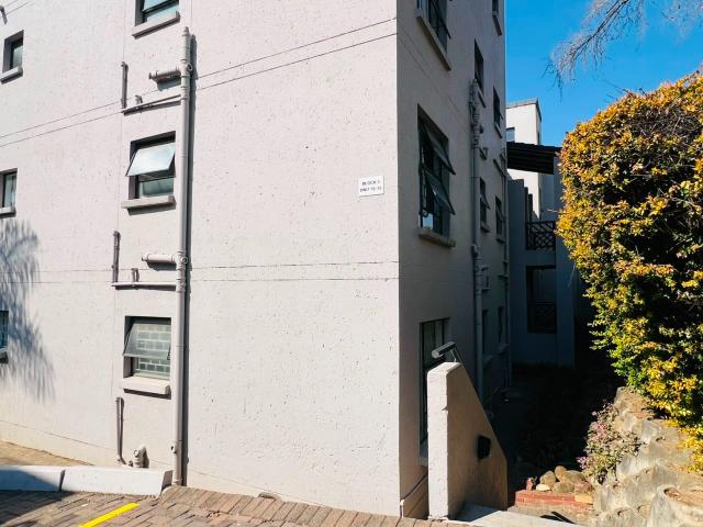 2 Bedroom Apartment / Flat For Sale in Morningside
