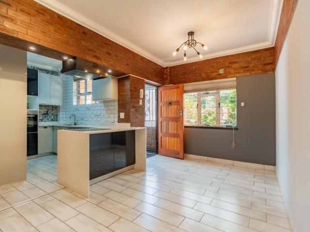 2 Bedroom Apartment / Flat For Sale in Morningside