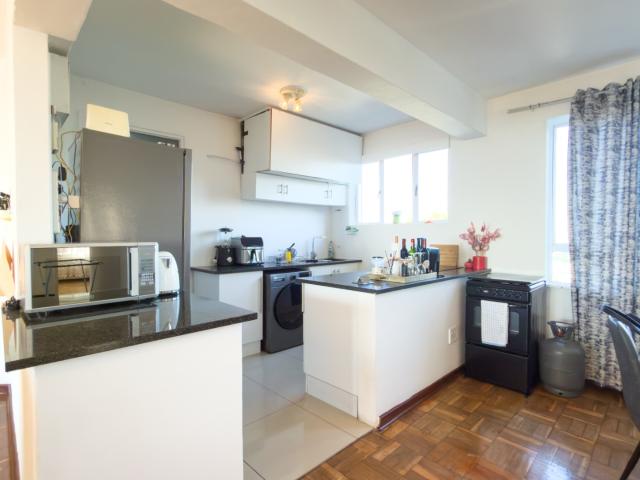 2 Bedroom Apartment / Flat For Sale in Morningside
