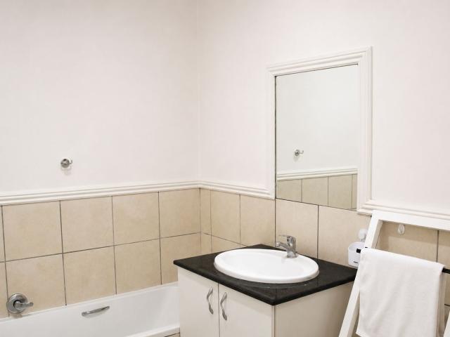2 Bedroom Apartment / Flat For Sale in Morningside