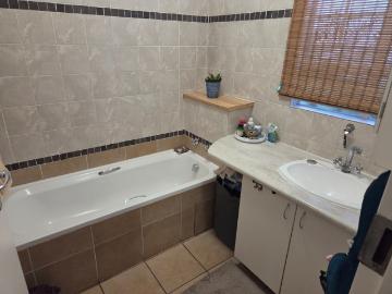 2 Bedroom Apartment / Flat For Sale in Mayville