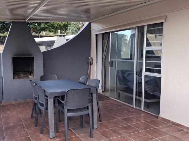 2 Bedroom Apartment / Flat For Sale in Manaba Beach