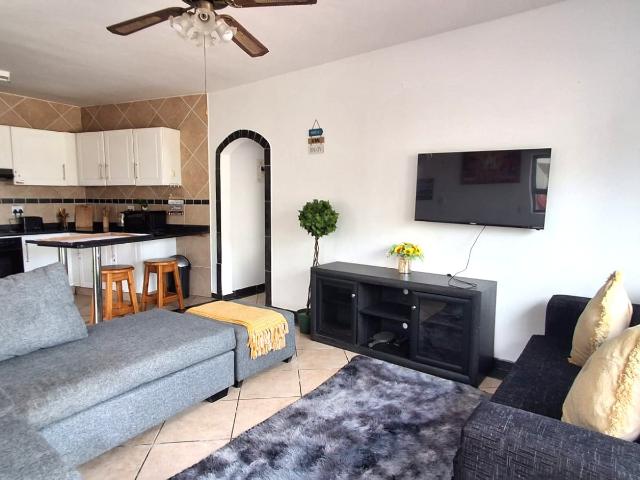 2 Bedroom Apartment / Flat For Sale in Manaba Beach